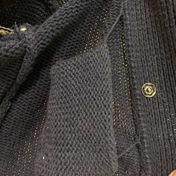 Aritzia Cardigan - Picture 7 of 8